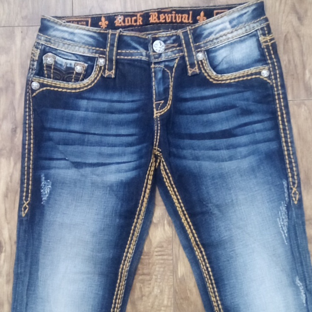 Rock Revival NWOT Women's 26 Skinny Sora Gradient Wash Embellished Embroidered